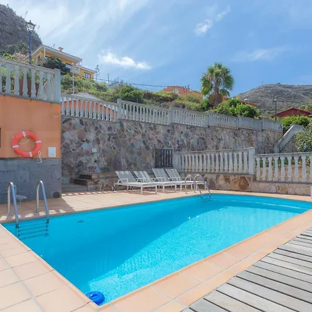 Rural With Community Pool Apartment *
